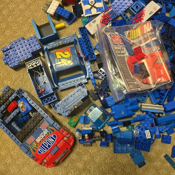 Lego Megablocks and Compatible with Lego Blocks Blue Car Misc Lot + Manual GA157 - Picture 7 of 13